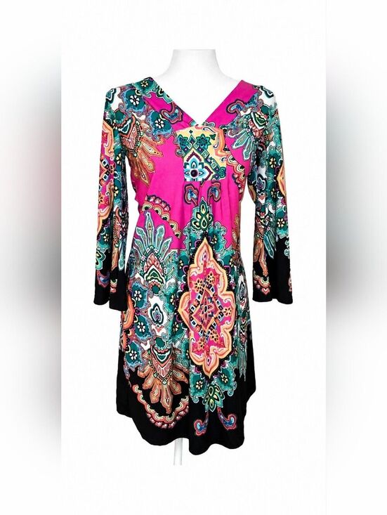 White Mark Dresses & Skirts - White Mark Couture Collection Vibrant Pink Paisley Medallion Dress Women’s Sz M